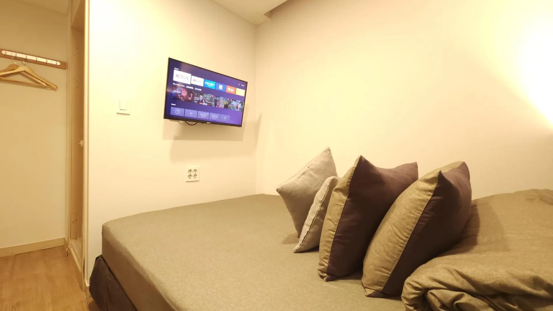 Oyo Hostel Myeongdong 1