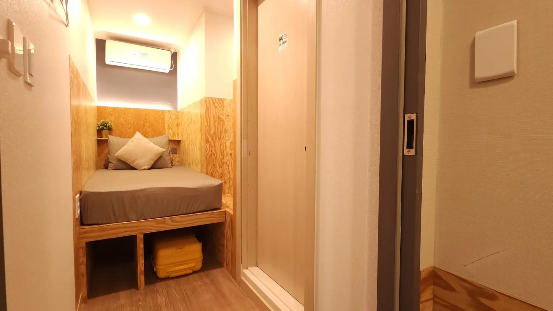 Oyo Hostel Myeongdong 1